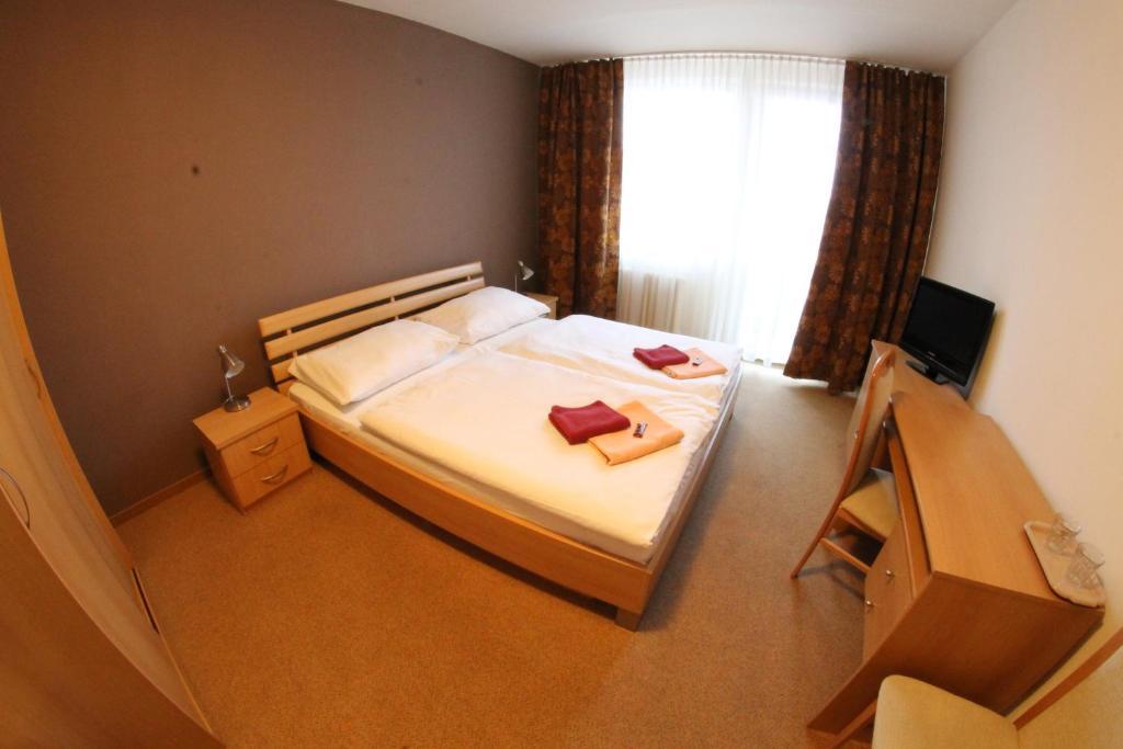 Hotel Spectrum Trnava Room photo