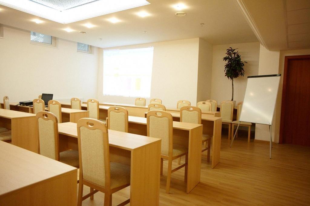 Hotel Spectrum Trnava Exterior photo